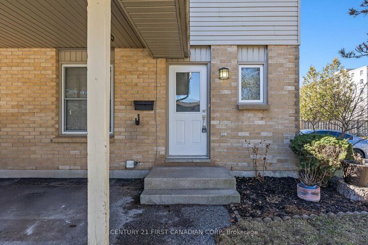 Property Photo:  55 Ashley Crescent 53  ON N6E 3R9 