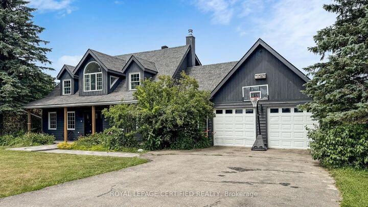 Property Photo: 9 Oldfield Court ON L9V 3G7