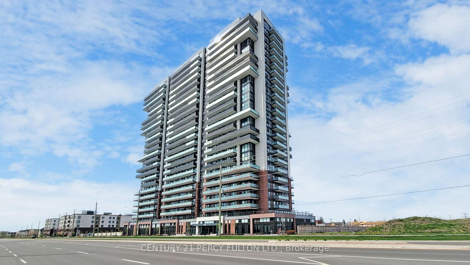 Photo de la propriété: 2550 Simcoe Street N 1504 ON L1L 0R5