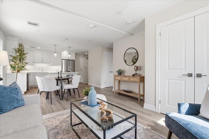 100 Gordon Street 204 — photo 1