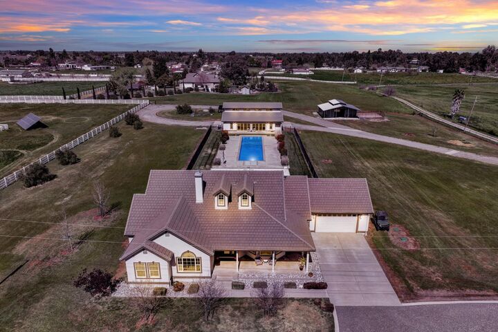 Property Photo: 19699 County Road 94A CA 95695