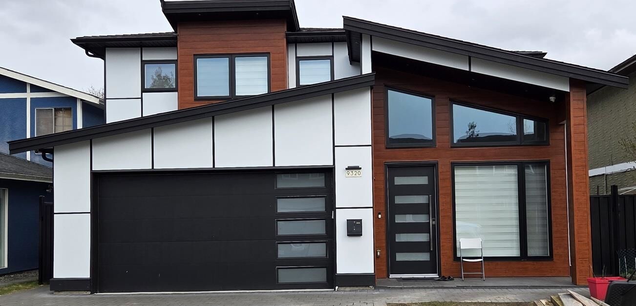 Property Photo: 9320 Kingsbrook Road BC V7A 4T4