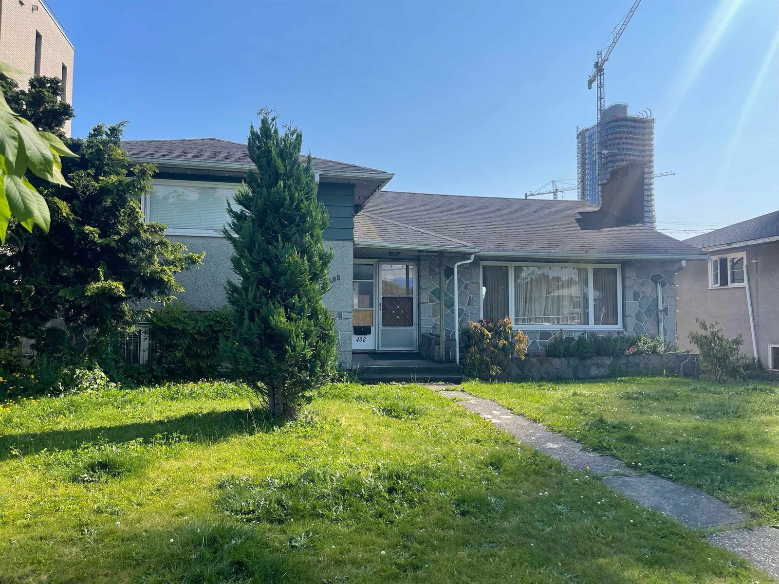 Property Photo: 408 W 41st Avenue BC V5Y 2S7