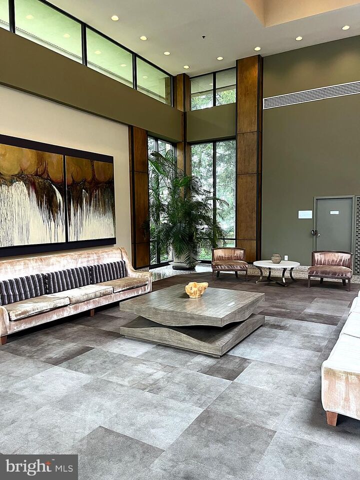 Property Photo:  3713 S George Mason Drive 901  VA 22041 