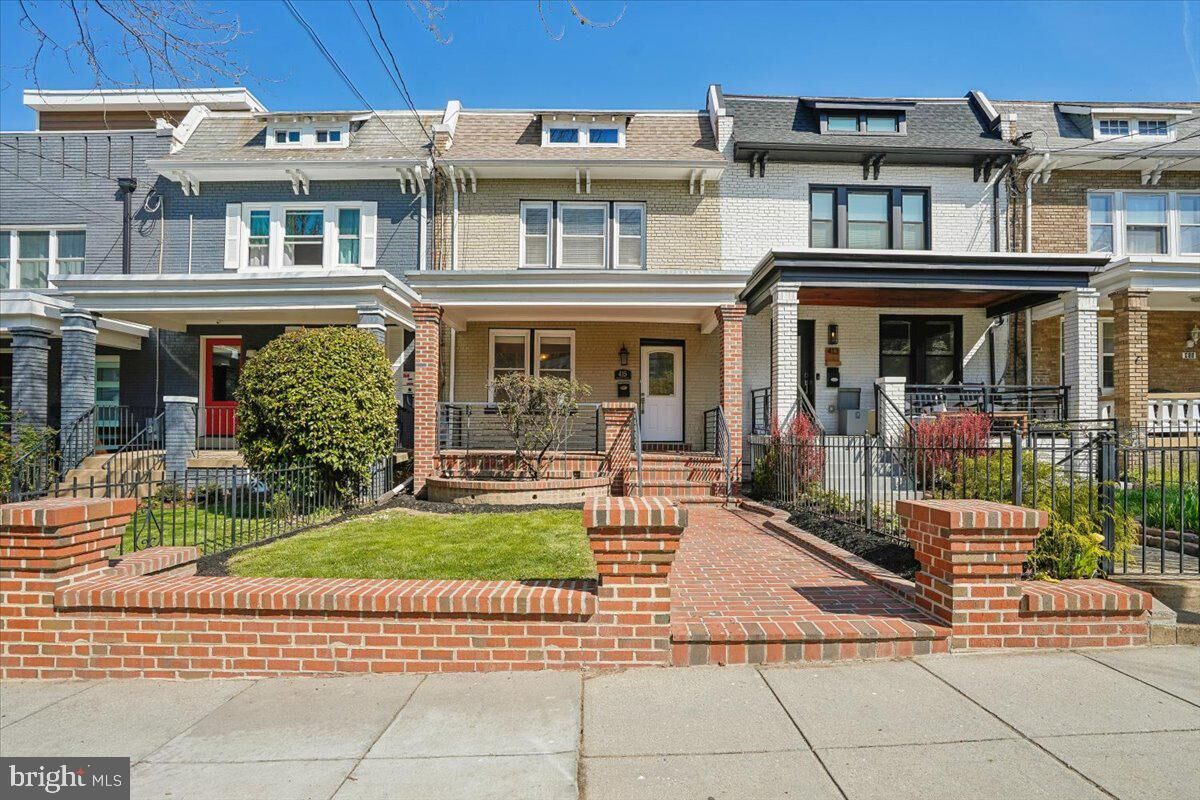 Property Photo:  415 Emerson Street NW  DC 20011 