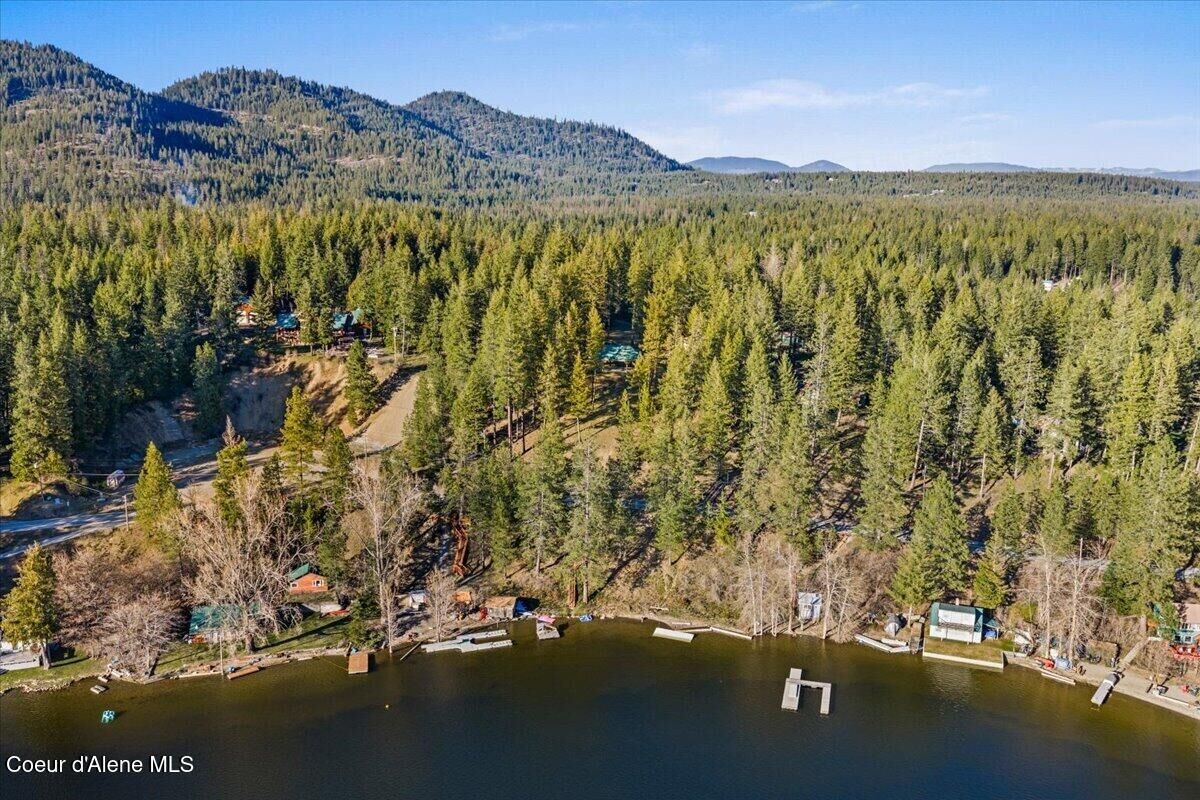 Property Photo: 8072 W Radmer Rd ID 83858