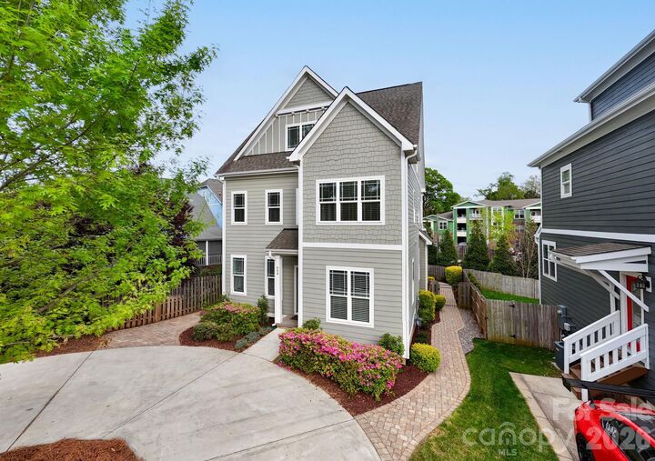 Property Photo:  609 Welker Street  NC 28204 