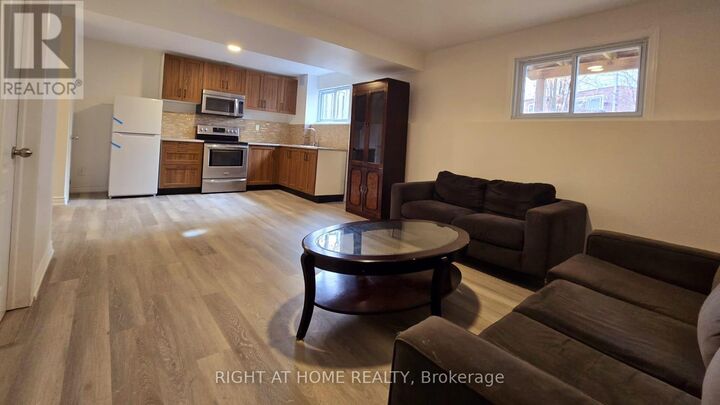 Property Photo:  34 Hodgins Avenue Bsmt  ON L4P 3T3 