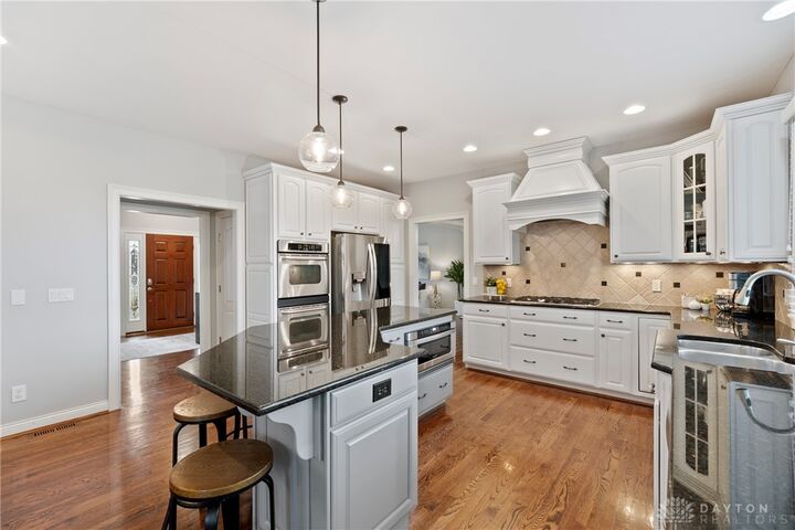 Property Photo:  6738 Cherry Leaf Court  OH 45040 