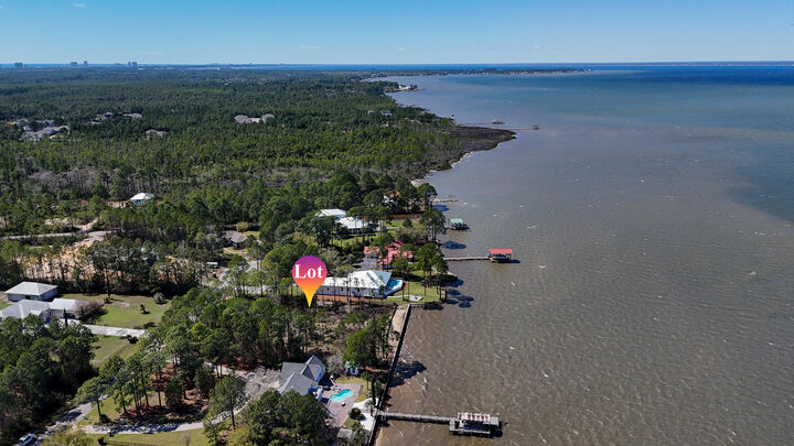 Property Photo: 24 Woodland Bayou Drive FL 32459