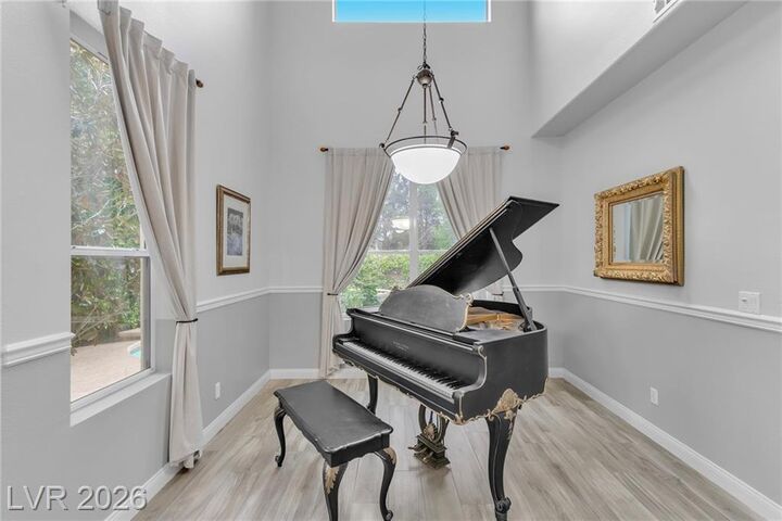 Property Photo:  1000 Meadowleah Street  NV 89145 