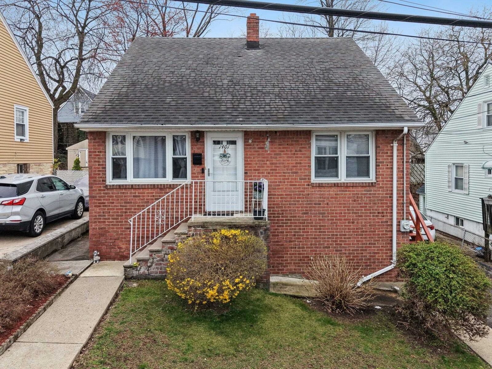 Property Photo:  1401 81st St  NJ 07047 