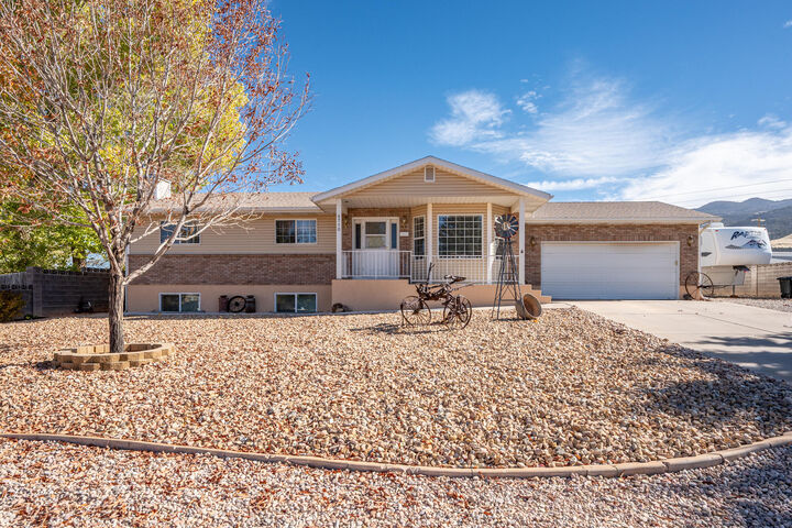 Property Photo:  4710 N Horseshoe Dr  UT 84721 