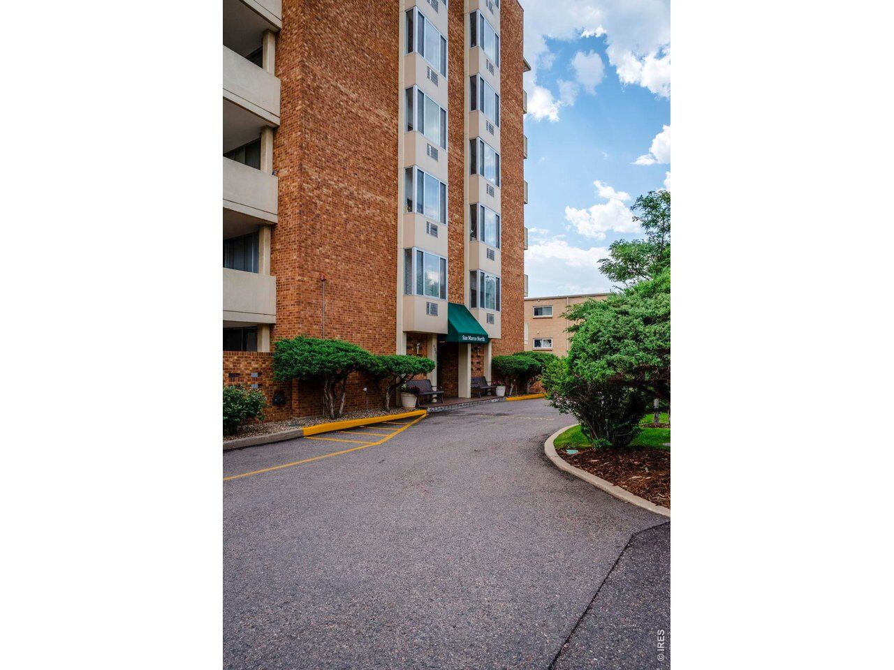 Property Photo:  850 20th St 406  CO 80302 