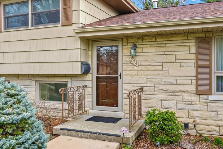 Property Photo:  224 Leawood Drive  KY 40502 