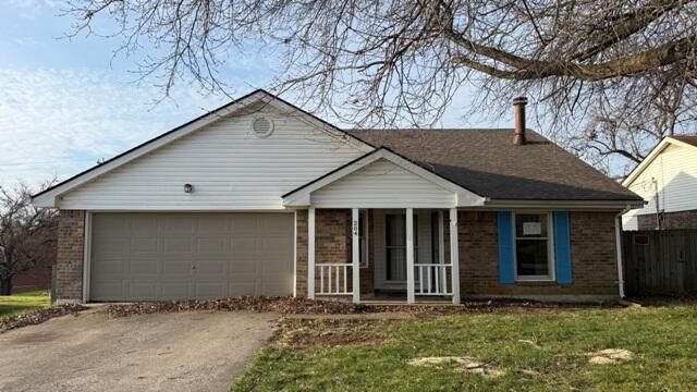 Property Photo:  204 Kalone Drive  KY 40475 