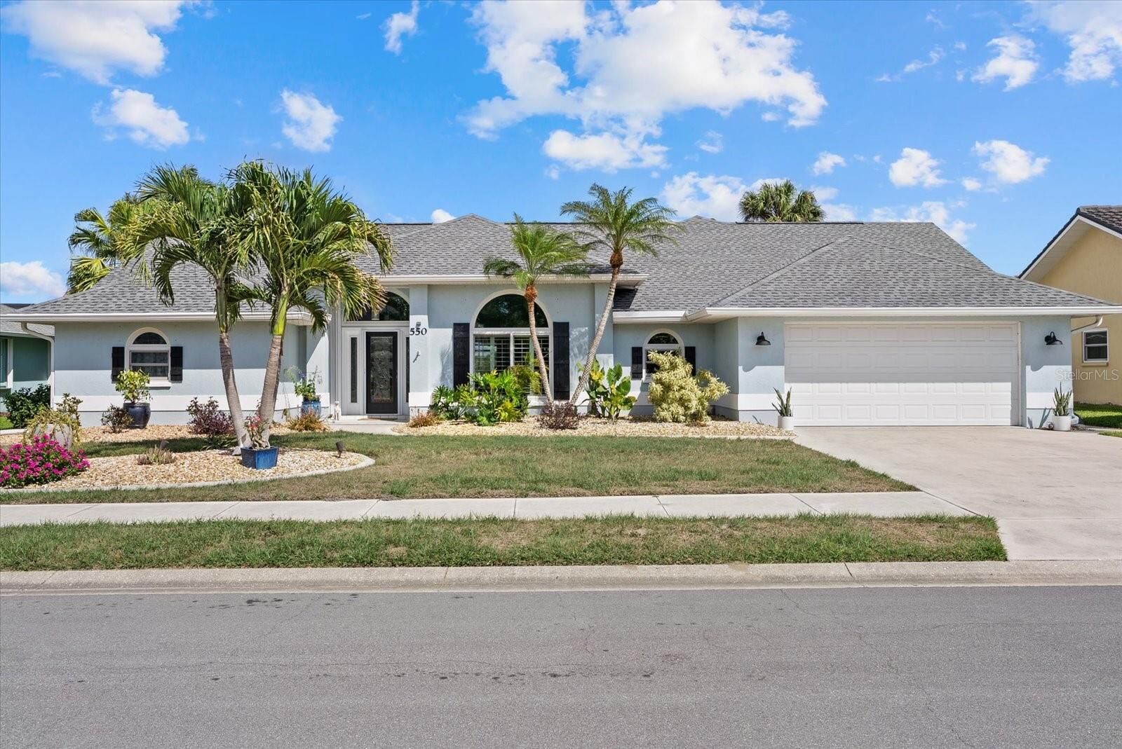 Property Photo:  550 Silk Oak Drive  FL 34293 