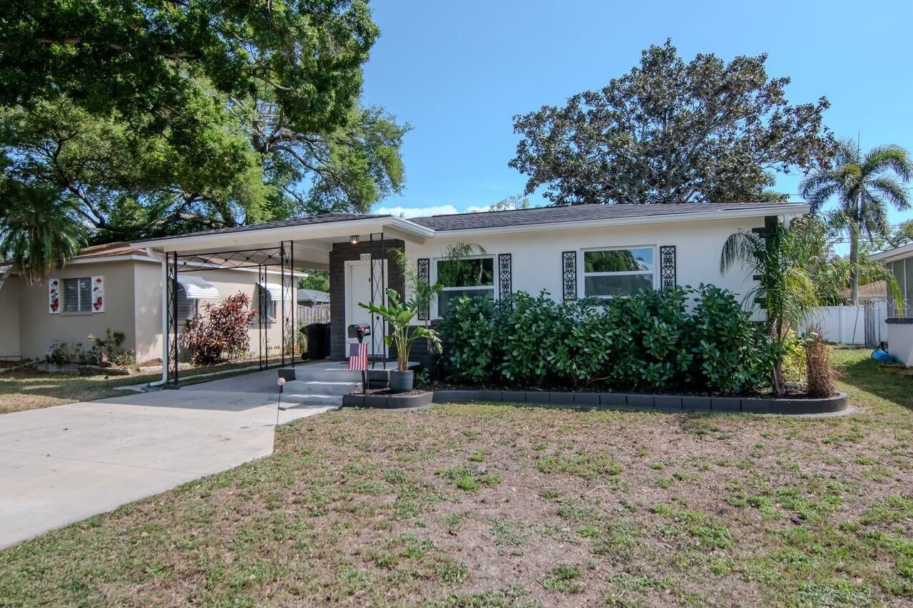 Property Photo:  5132 Oxford Avenue N  FL 33710 