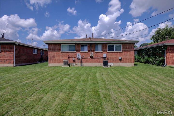 Property Photo:  10788 Tropic Drive  MO 63074 