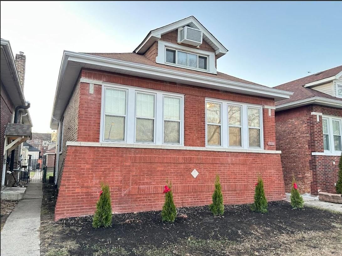 Property Photo:  7926 S Michigan Avenue  IL 60619 
