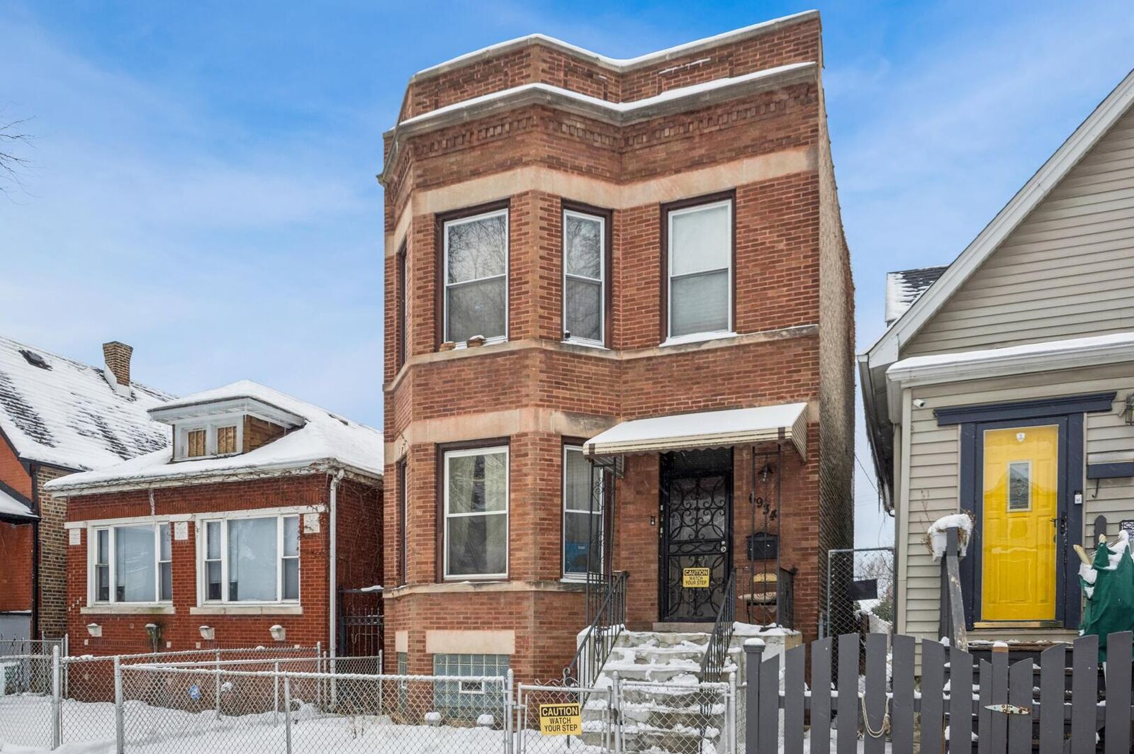 Property Photo:  6934 S Cornell Avenue  IL 60649 