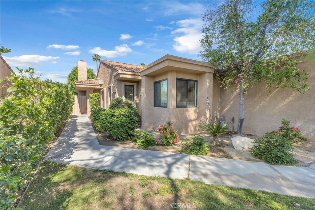 Property Photo:  44129 Elba Court  CA 92260 