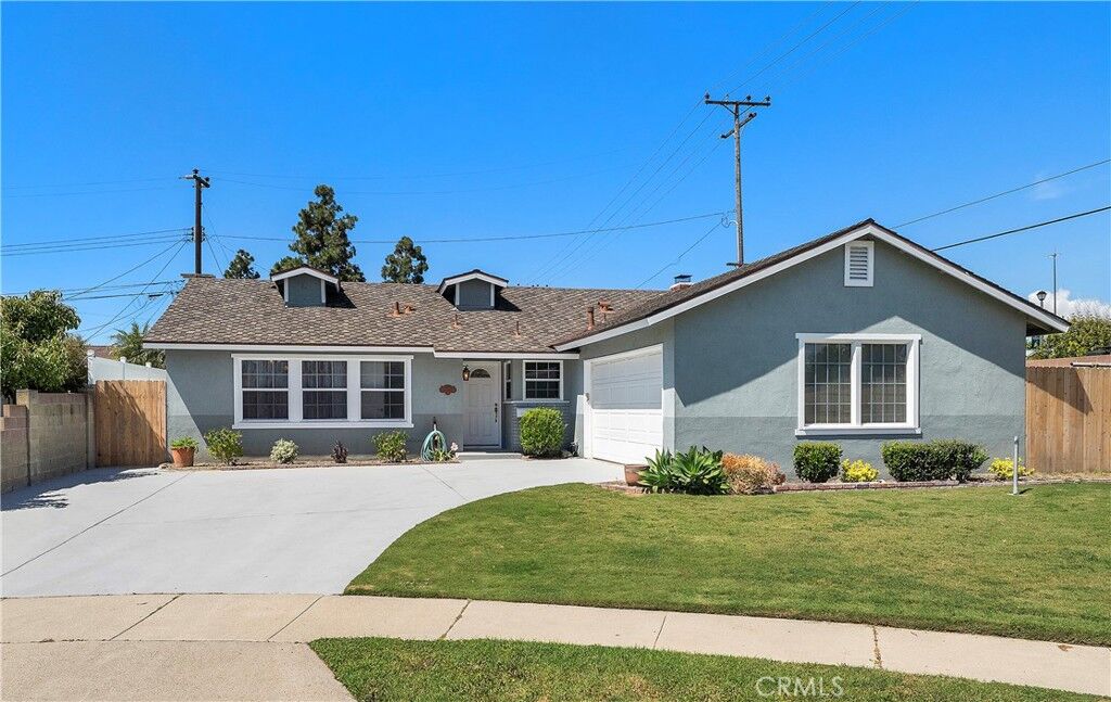 Property Photo:  15001 Sussex Circle  CA 92647 