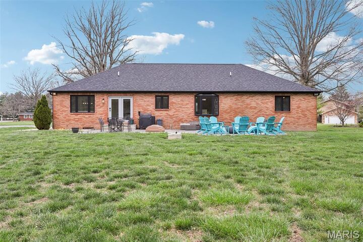 Property Photo:  74 Horseshoe Lane  IL 62056 