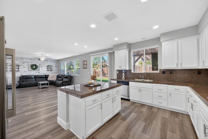 Property Photo:  1820 Donner Road  CA 95691 