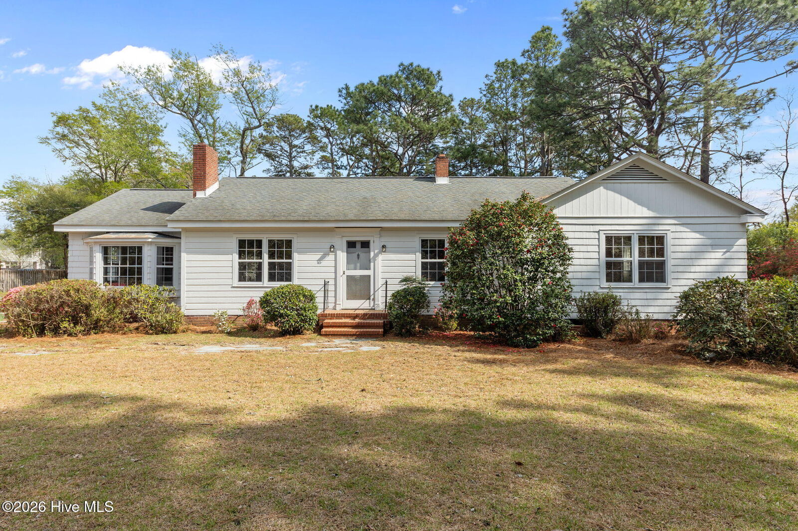 Property Photo: 1004 N Poplar Street NC 28315