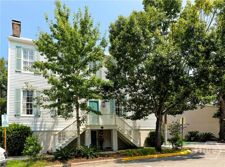 Property Photo: 424 E President Street GA