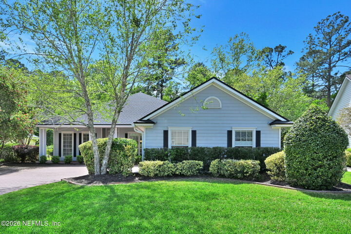 Property Photo: 2380 Country Side Drive FL 32003