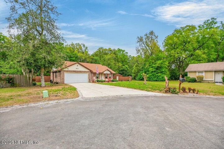 Property Photo:  8111 Cayuga Trail N  FL 32244 