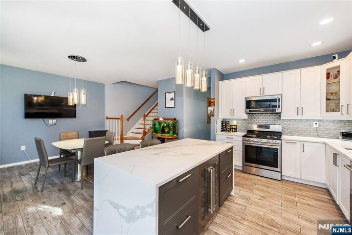 Property Photo: 10 Gannet Court NJ 07470