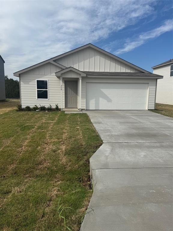Property Photo:  350 Azalea Trail  TX 76048 