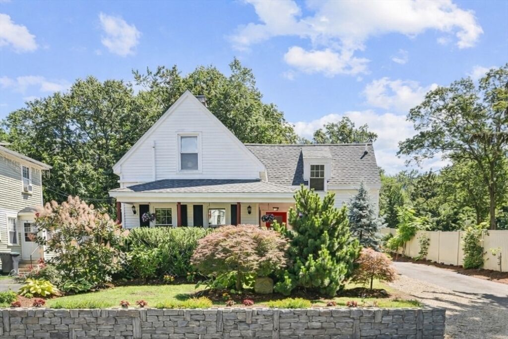 Property Photo:  91 Speen Street  MA 01760 