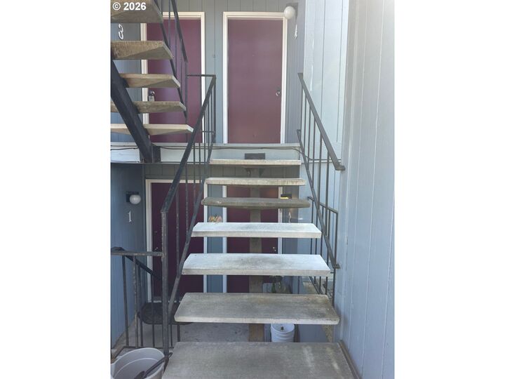 Property Photo:  10010 SW Hall Blvd #3  OR 97223 