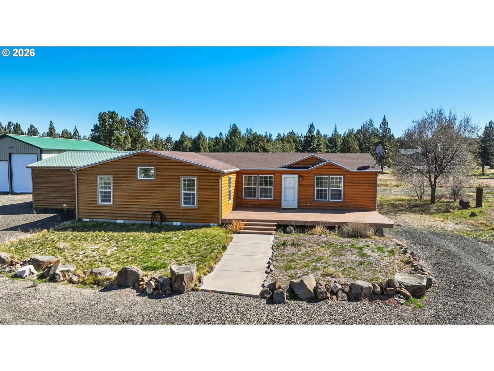 Property Photo: 2955 SE Custer Rd OR 97754