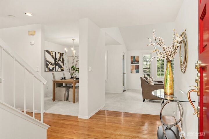 Property Photo: 6510 115th Place SE WA 98006