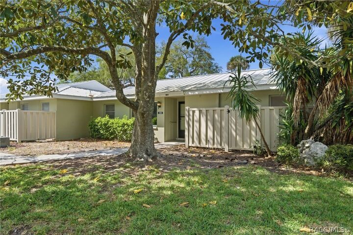 Property Photo:  1316 N Seagull Point  FL 34429 