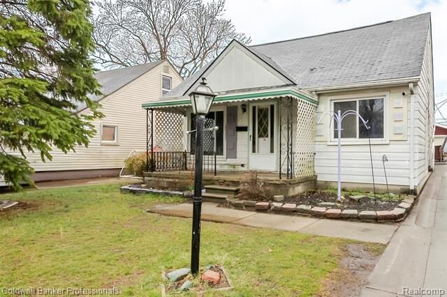 Property Photo:  24883 Dale Avenue  MI 48021 