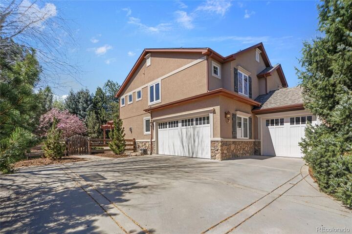 Property Photo:  1251 Hawk Ridge Road  CO 80026 