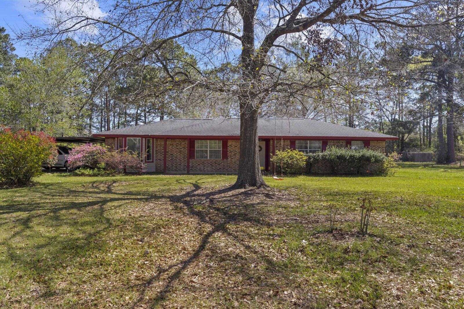 Property Photo:  4670 N Main St  TX 77662 