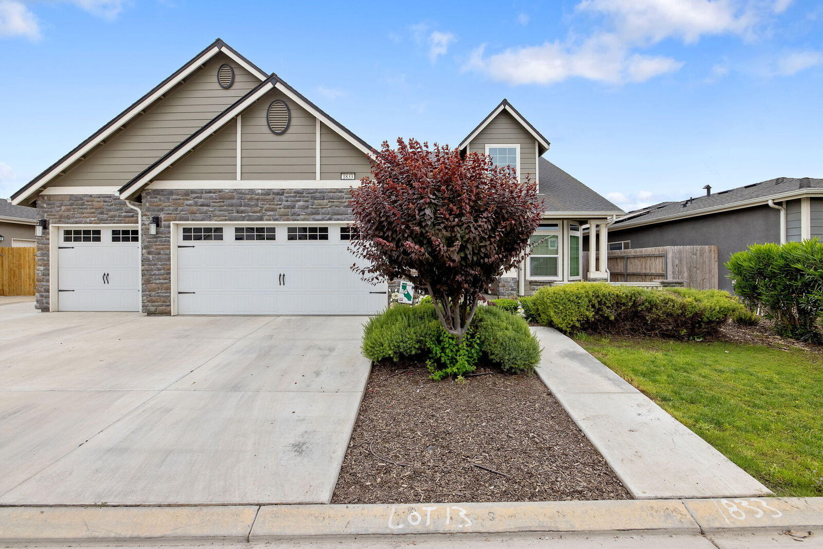 Property Photo:  1833 Softwind Drive  CA 93274 