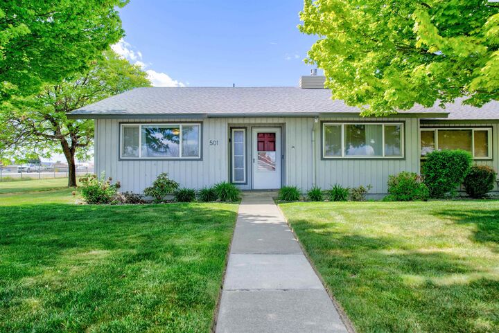 Property Photo:  501 N Yelm Street 501  WA 99336 