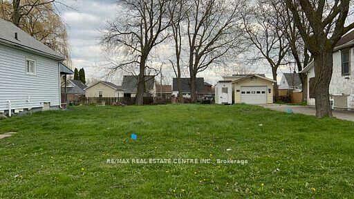 Property Photo: 4346 Third Avenue ON L2E 4K6