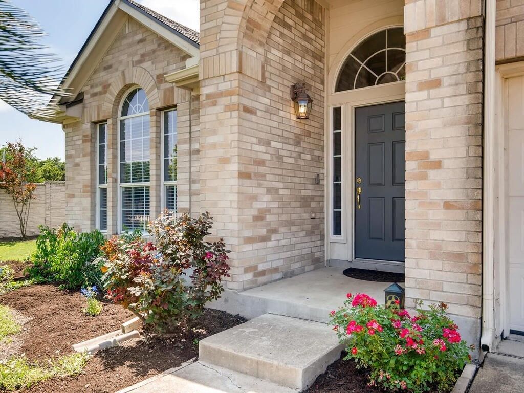 Property Photo:  20204 Mustang Island Circle  TX 78660 