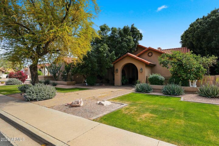 Property Photo: 3423 E Fairbrook Street AZ 85213