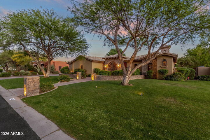 Property Photo: 2529 E Vaughn Court AZ 85234