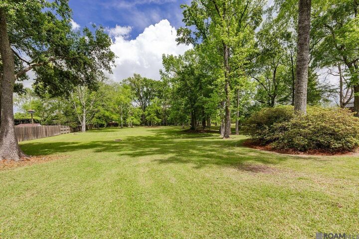 Property Photo:  13407 N Amiss Rd  LA 70810 